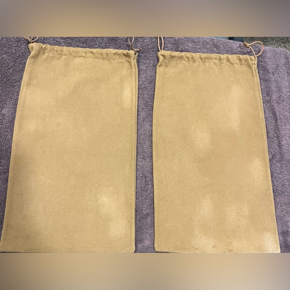 [4] GUCCI DUST BAGS